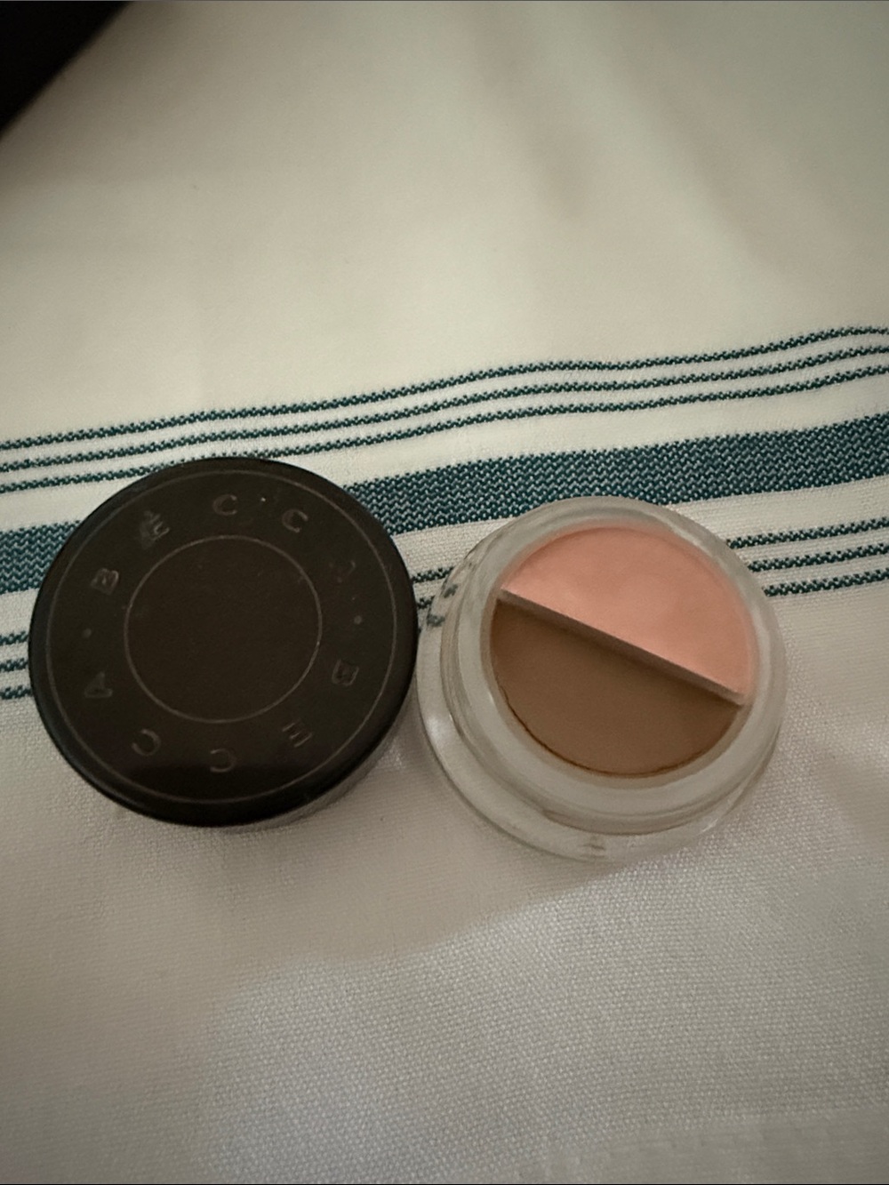 BECCA shadow and light brow contour mousse cocoa